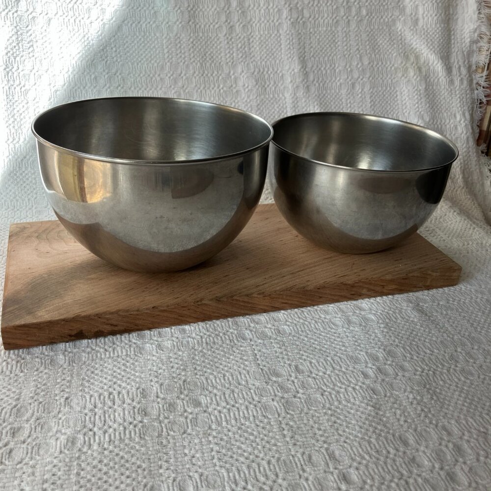 REVERE WARE Stainless Steel Mixing Bowls Set of 2 Vintage 7 1/2 in & 6 1/2 in